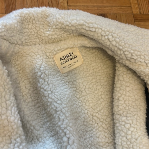 Leather outerwear, jacket, shearling - Picture 2 of 3